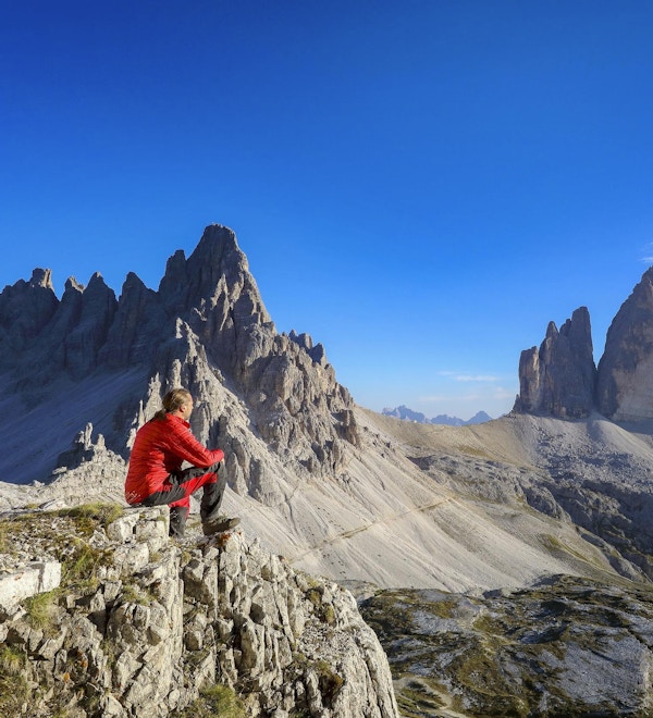 De tre pinnaclesna (Drei Zinnen) är tre toppmöten i de östra Dolomiterna