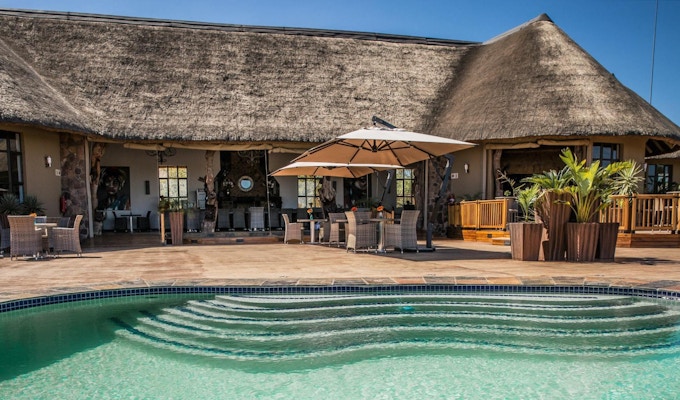 Sydafrika sebatana safari lodge pool header1