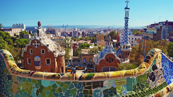 Parc Guell i Barcelona. Park Guell beställdes av Eusebi Güell och designades av Antonio Gaudi.
