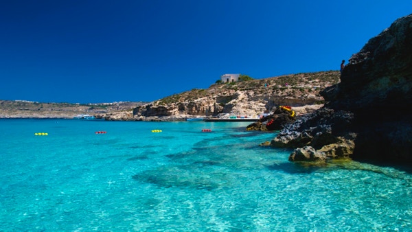 Blått hav och solsken på Malta