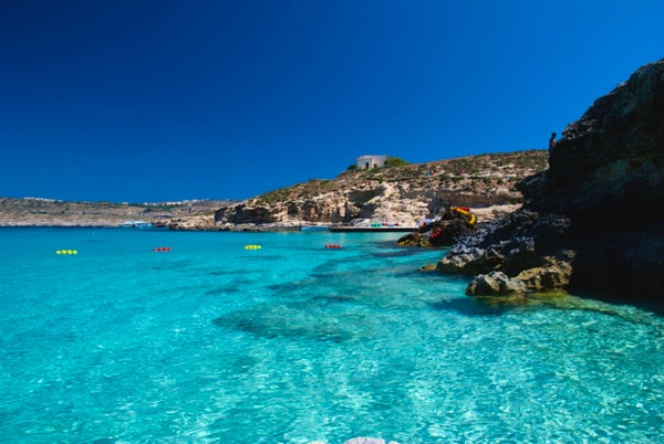 Blått hav och solsken på Malta