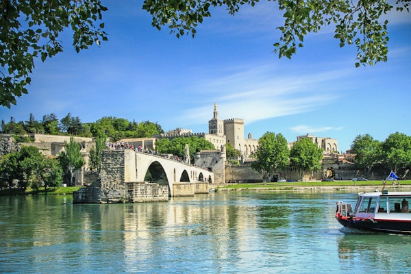 bro av Avignon och påvarpalatset i Avignon (staden påvar), Frankrike