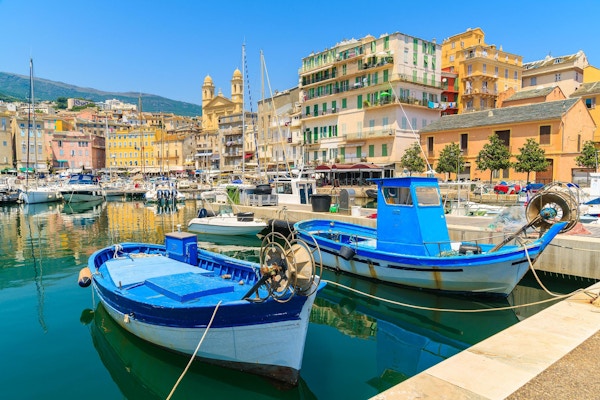 Korsika är den största franska ön på Medelhavet och den mest populära semestermålen för franska människor.