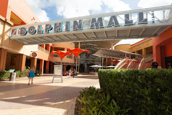 Doral dolphin mall