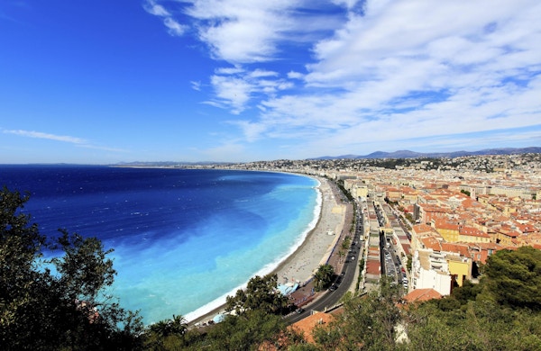 flygfoto över stranden i Nice Frankrike
