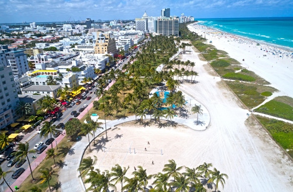 Översikt Miami Beach med Ocean Drive.