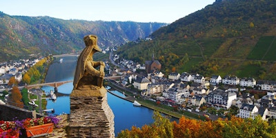 36 view from cochem castle