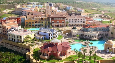 Hotellområdet på Melia Villaitana med pooler och golfbanor, Melia Villaitana, Alicante, Spain