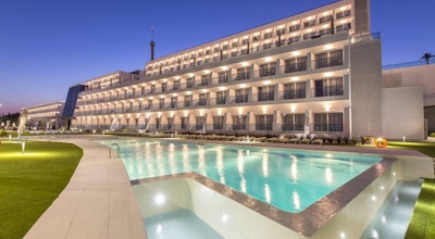 pool, hotell i skymning, Grad Luxor Hotel, Benidorm, Alicante, Spain