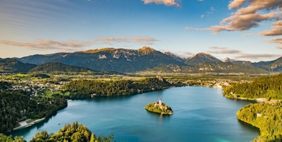 Panoramautsikt över sjön Bled