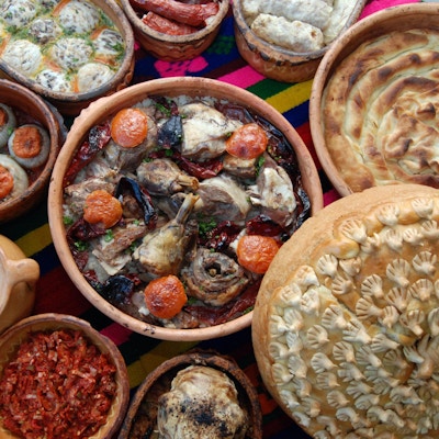 Traditionell makedonsk mat och balkanmat