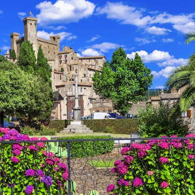 Vackra medeltida byar i Italien, Bolsena.